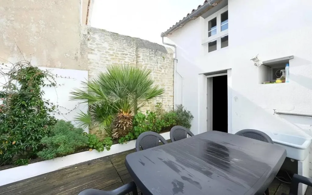 courtyard
