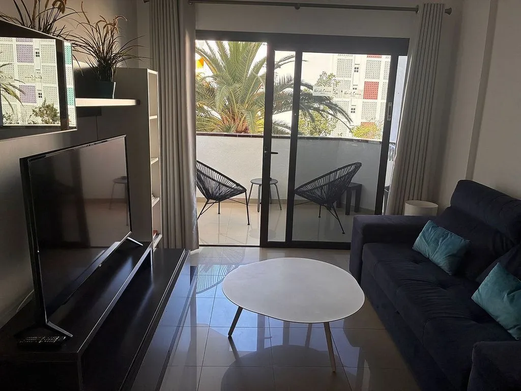 Elutuba - 1-Bed Flat with Pool in Playa del Inglés