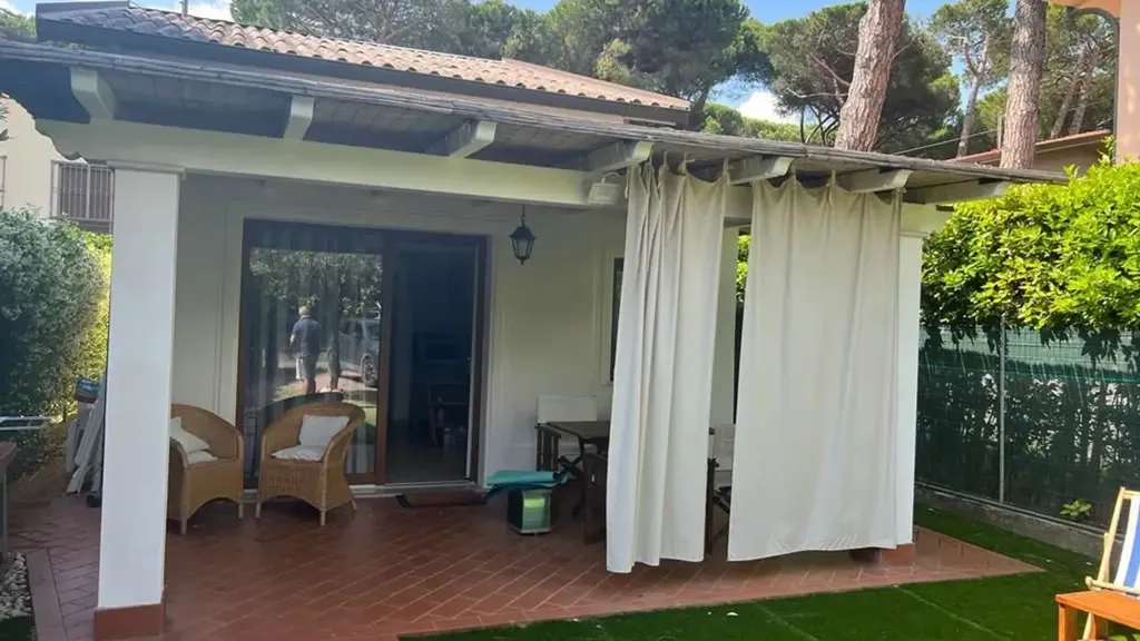 Terrass - Villa with Garden near Forte Dei Marmi