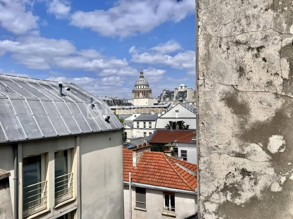 Balcon - Appartement T2 Sud avec Vue Dégagée à Paris