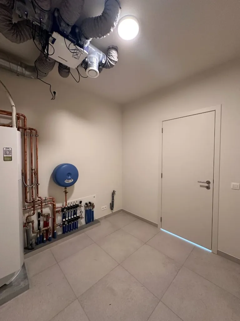 Buanderie - Nouvelle Construction avec 3 Chambres à Mol