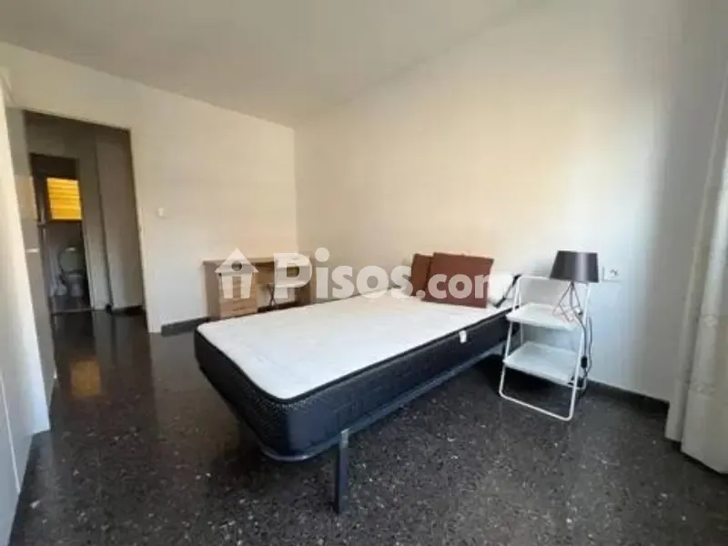 Chambres - Bright Student Flat with Balcony in Santa María de Gracia