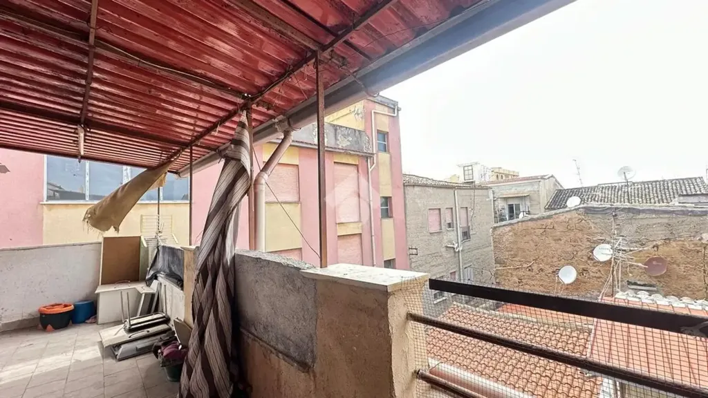 Balcon - Quadrilocale with Terrace in Palermo