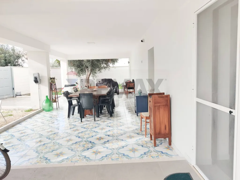 Terrasse - Rustic Villa with Solar Panels in Manfredonia