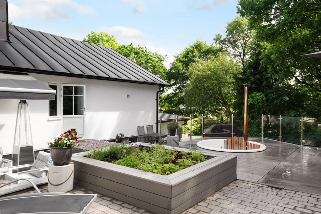 Terrass - Country Souteräng Villa with Pool in Sweden