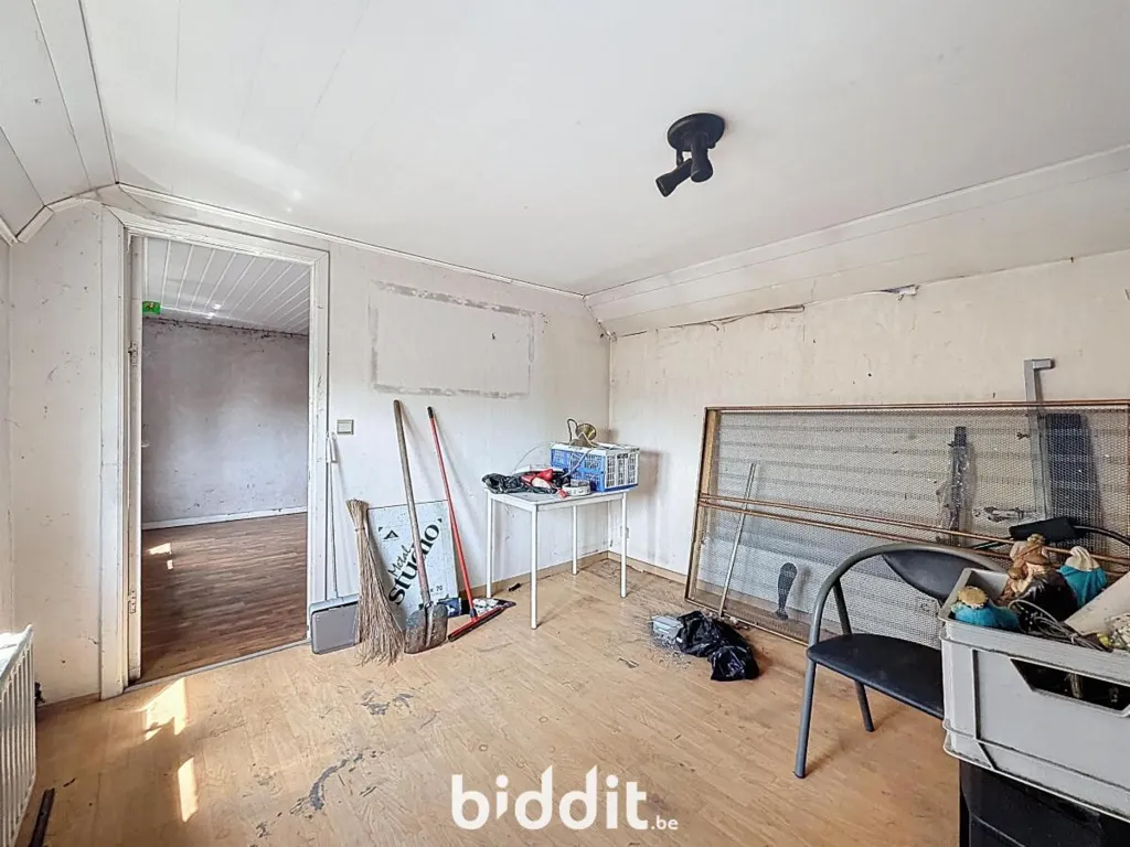 Pièces - Projet de Rénovation Urbaine avec 4 Façades