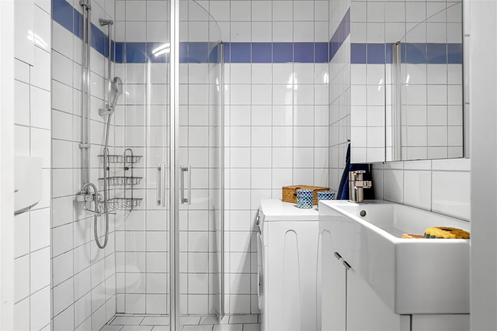Salles de bain - Renovated Flat with South-Facing Balcony in Salabacksgatan