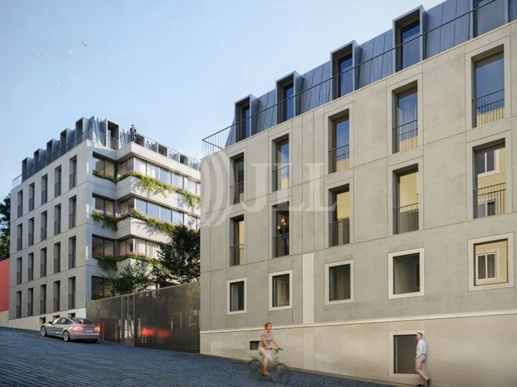 Luxury Duplex Apartment with Balcony in Lisbon