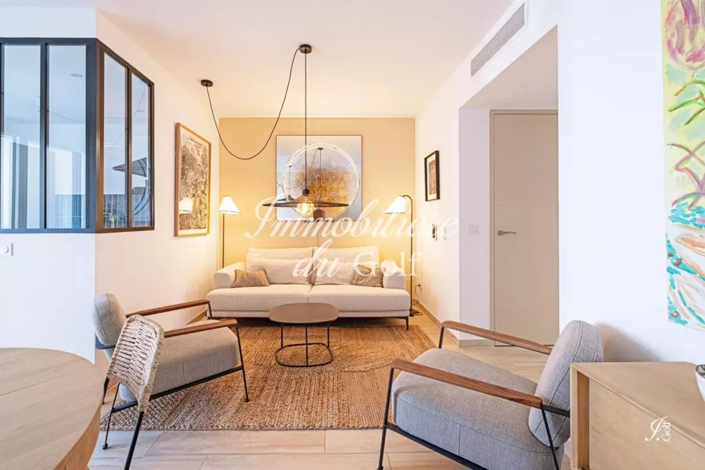 Elutuba - Contemporary Apartment with Balcony in Aix-en-Provence