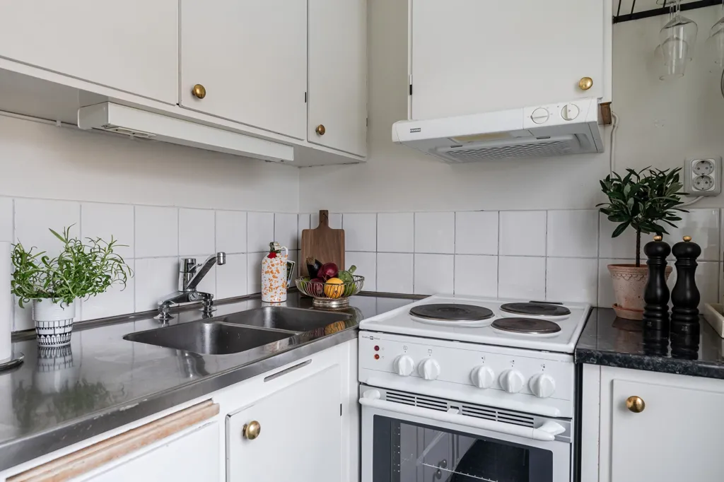 Cuisine - Charming One-Bedroom Flat with Low Rent in Torsgatan