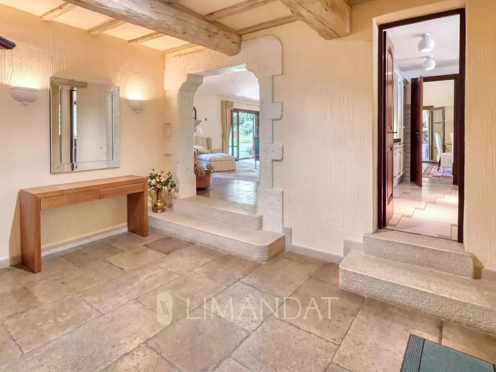 Entrée - Villa avec Parc et Piscine à Saint-Paul-de-Vence