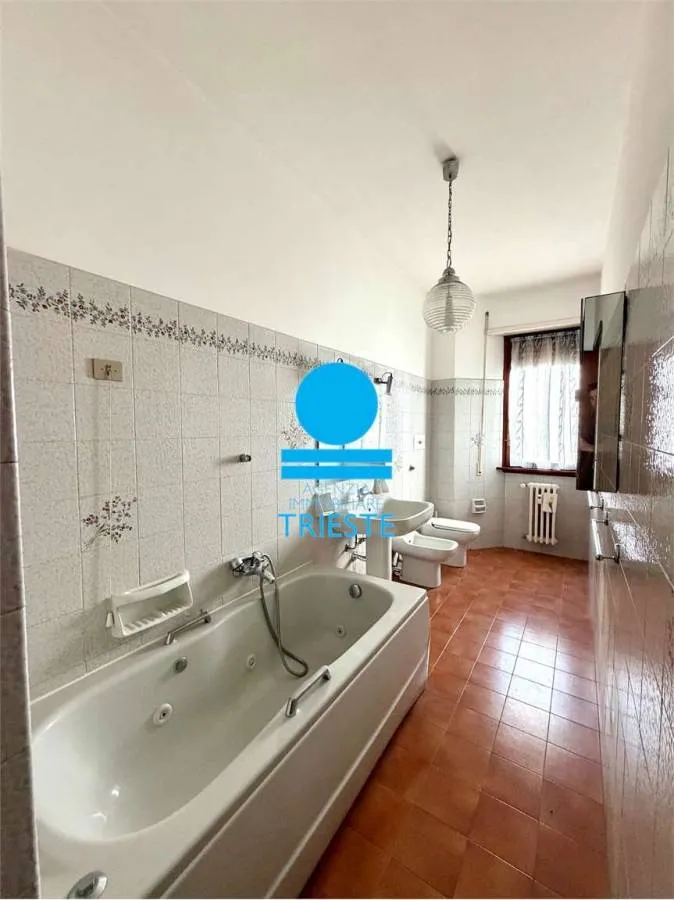 Salles de bain - Apartment with Balconies near Pesaro Centre