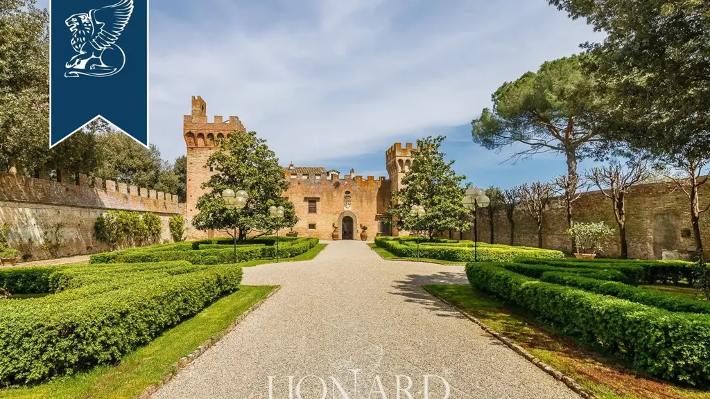 Jardin - Historic Castle with Vineyards near Florence