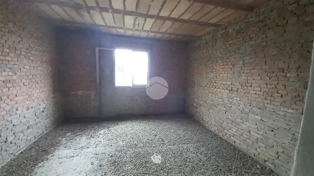 Toad - Rustic Property with Garden in Lugo