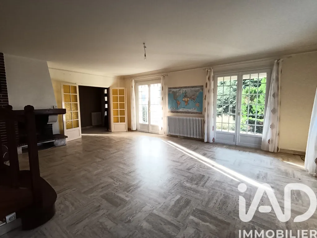 Elutuba - Architectural House with Garden in Thouars