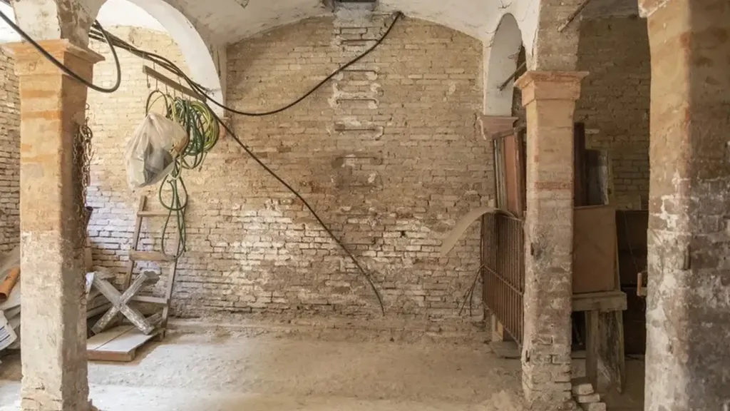 Pièces - Multi-Level Villa in Sant'Agata Bolognese
