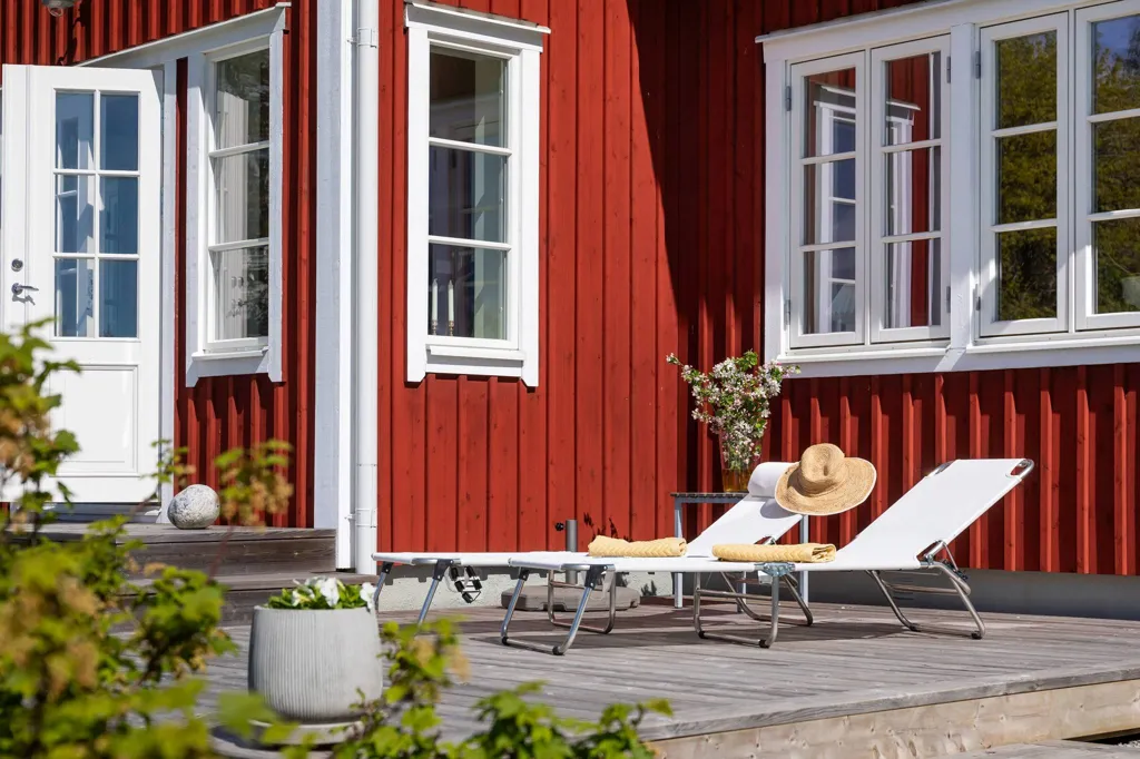 Terrace - Holiday Home with Sea View in Norrtälje