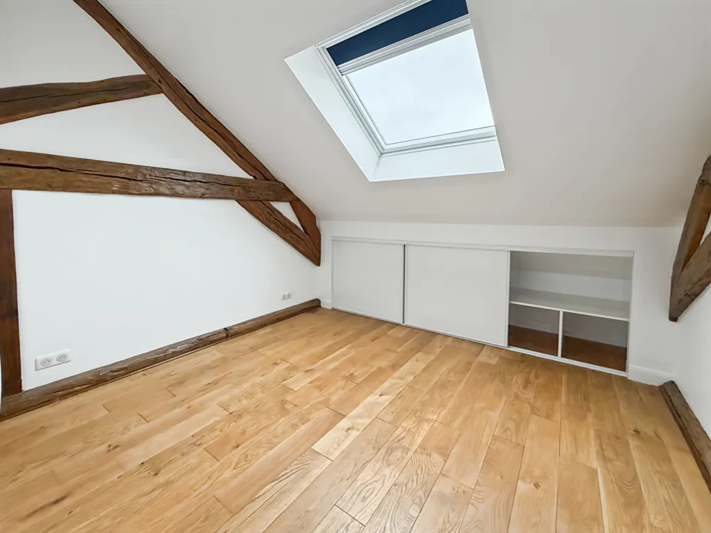 Toad - Fully Renovated Triplex in Palaiseau Centre