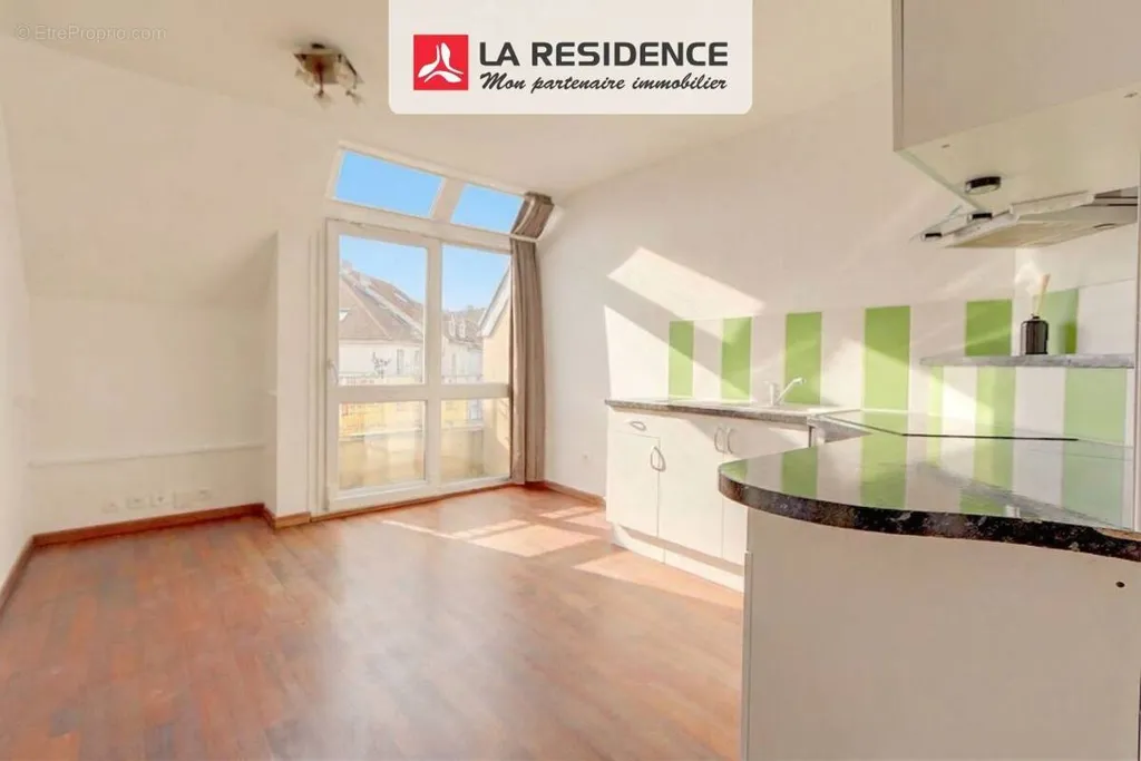 Köök - Duplex with Balcony in Taverny Centre