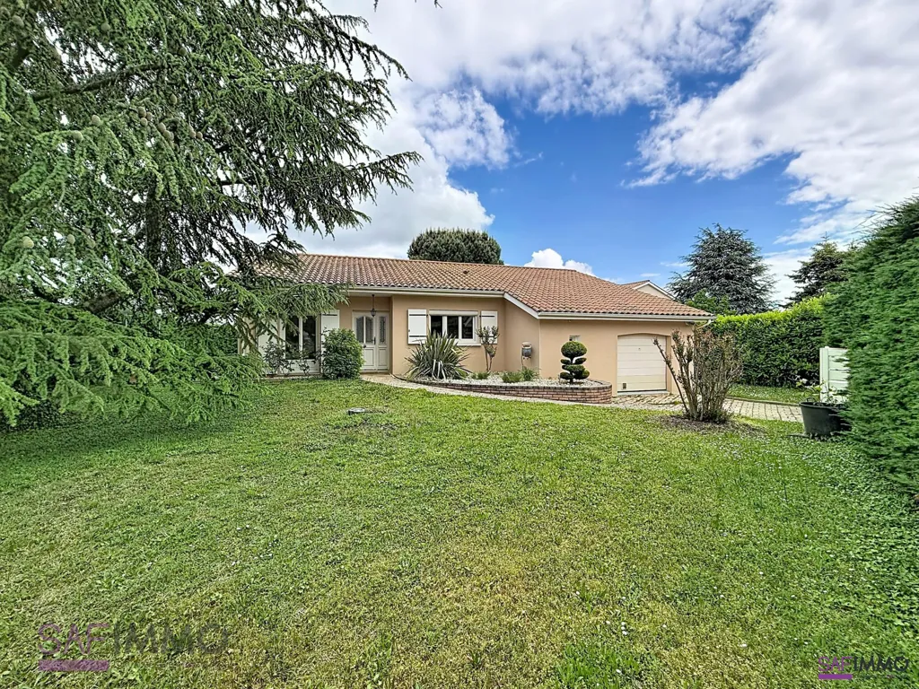 Jardin - Maison avec Piscine à Chaponost