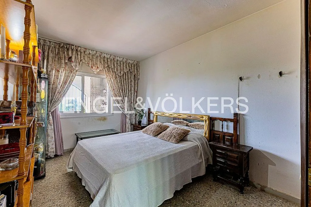 Magamistoad - Single-Storey Chalet with Pool in El Parc de Cubelles