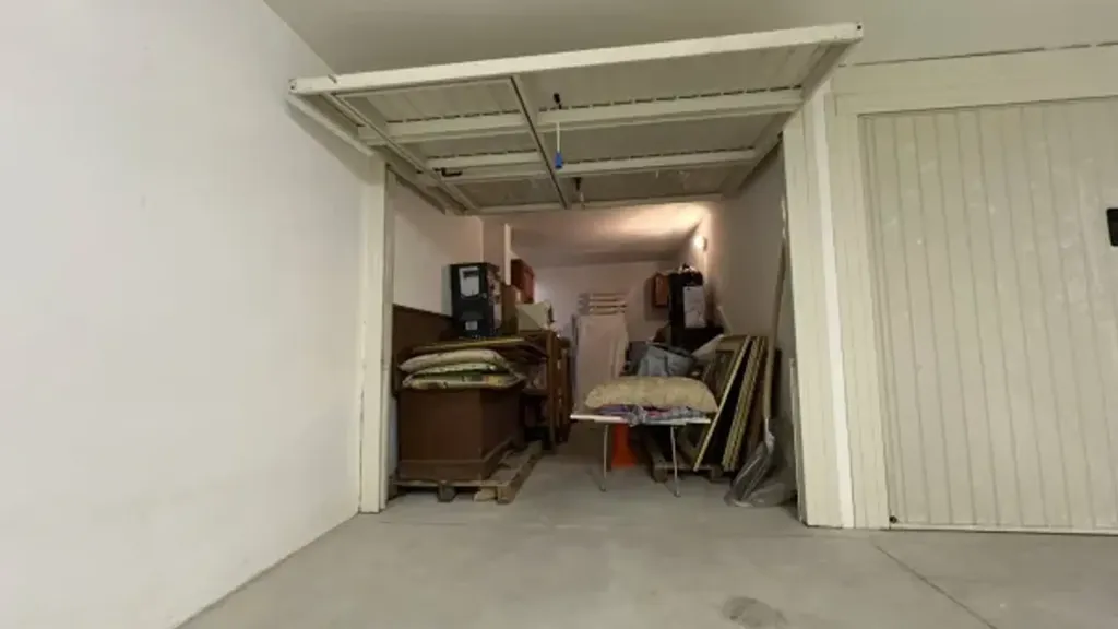 Garage - Rearranged Apartment with Sea View in Cervia