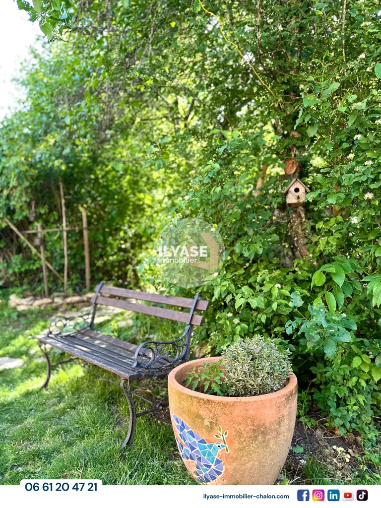 Aed - Charming House with Garden in Jully-lès-Buxy