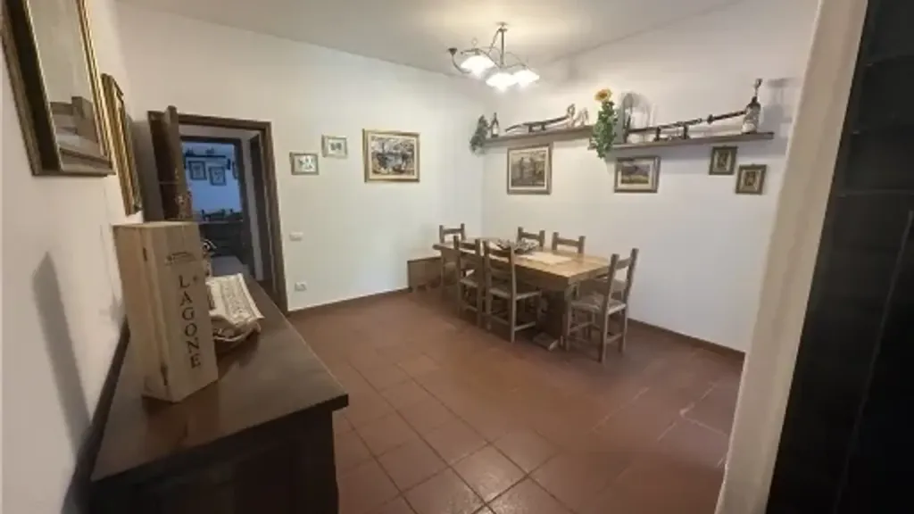 Sala da pranzo - Villa with Garden in Empoli