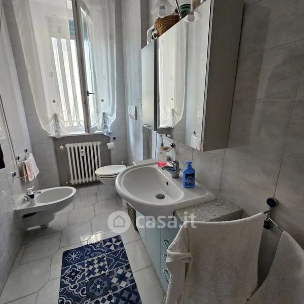 Vannitoad - Central Penthouse with City View in Asti