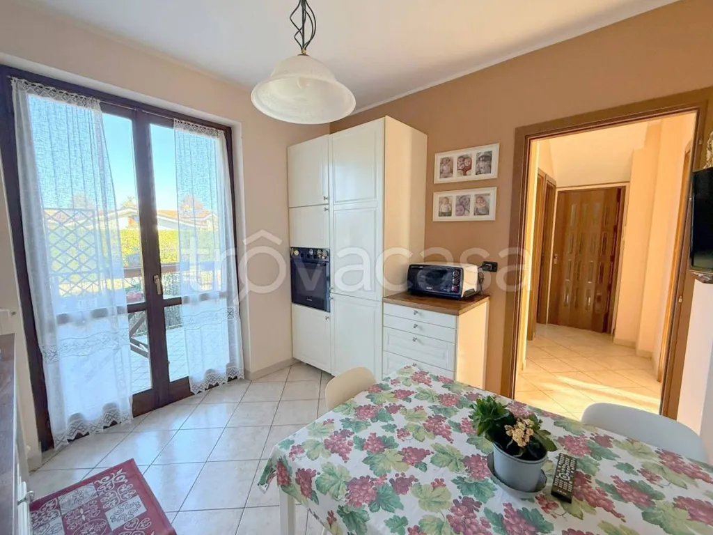 Söögituba - Two-Level Apartment with Terraces in Rivalta di Torino