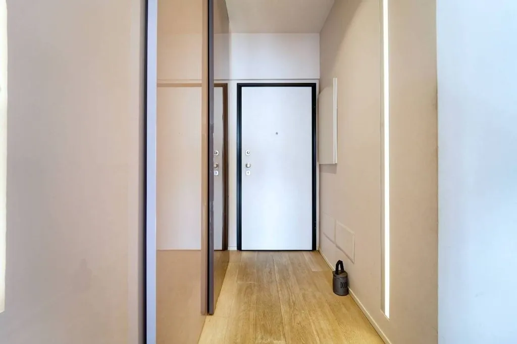Entrée - Luxury Apartment with Triple Exposure in Milan