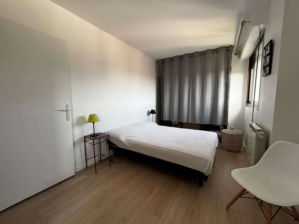 Chambres - Appartement Refait à Neuf avec Balcons au Centre-Sud d'Aulnay-sous-Bois