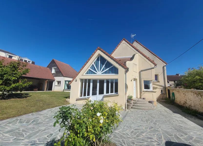 Extérieur - Maison d'Architecte avec Terrasse à Château-Thierry