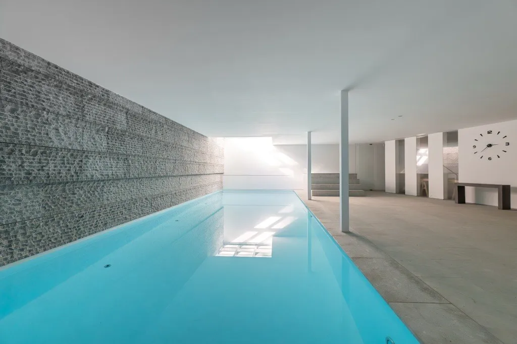 Piscina - Contemporary Villa with Pool in Uccle