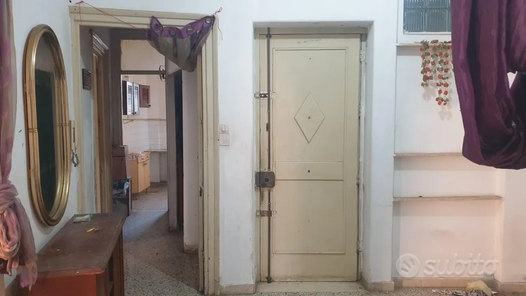 Esik - Apartment with Lift in Historic Centre