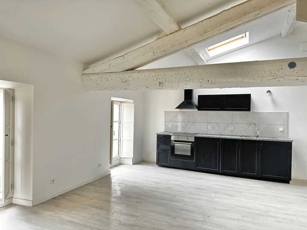 Séjour - Appartement Rénové au Palais à Carcassonne