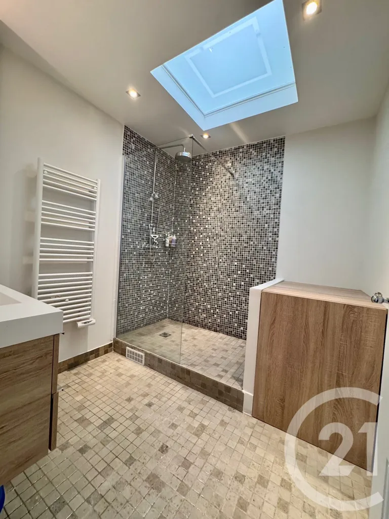 Vannitoad - Duplex Apartment with Private Entrance in Paris 16
