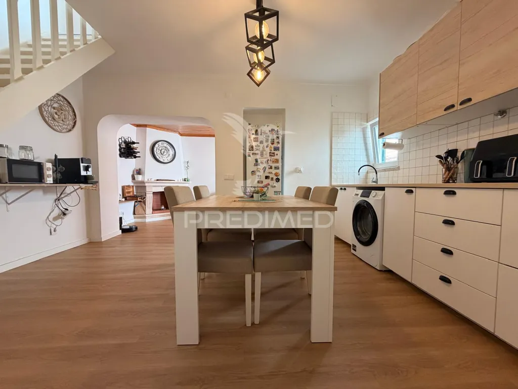 Cuisine - Renovated T2 House in Quinta do Anjo Centre