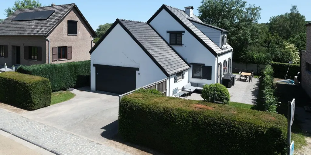 Vista aerea - Instapklare Villa with Terraces in Overijse