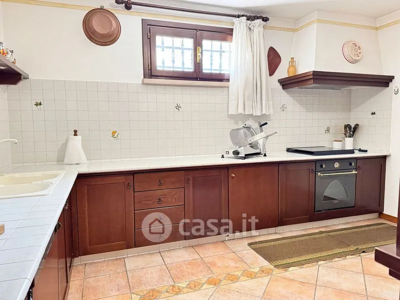 Cuisine - Villa with Private Garden in Azzano Decimo