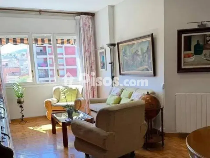 Séjour - Appartement 4 pièces à ES
