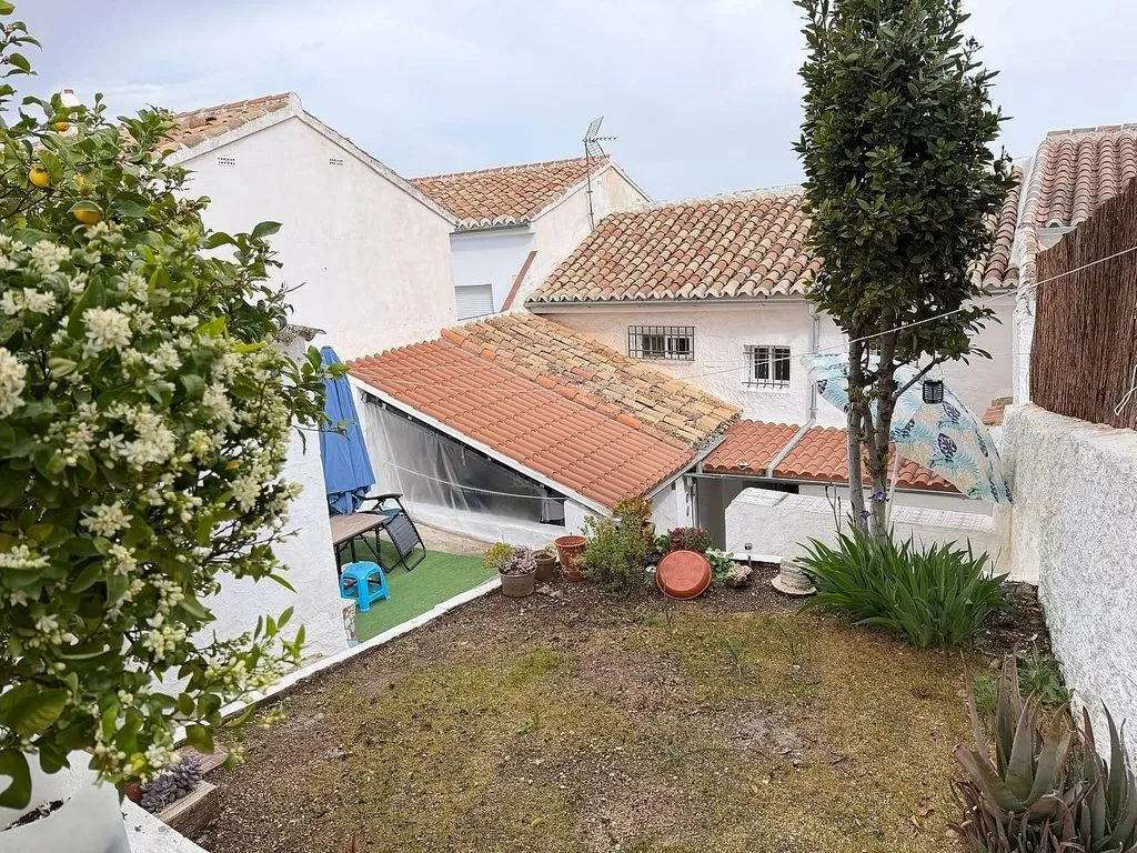 Aed - Chalet with Garden in Archidona