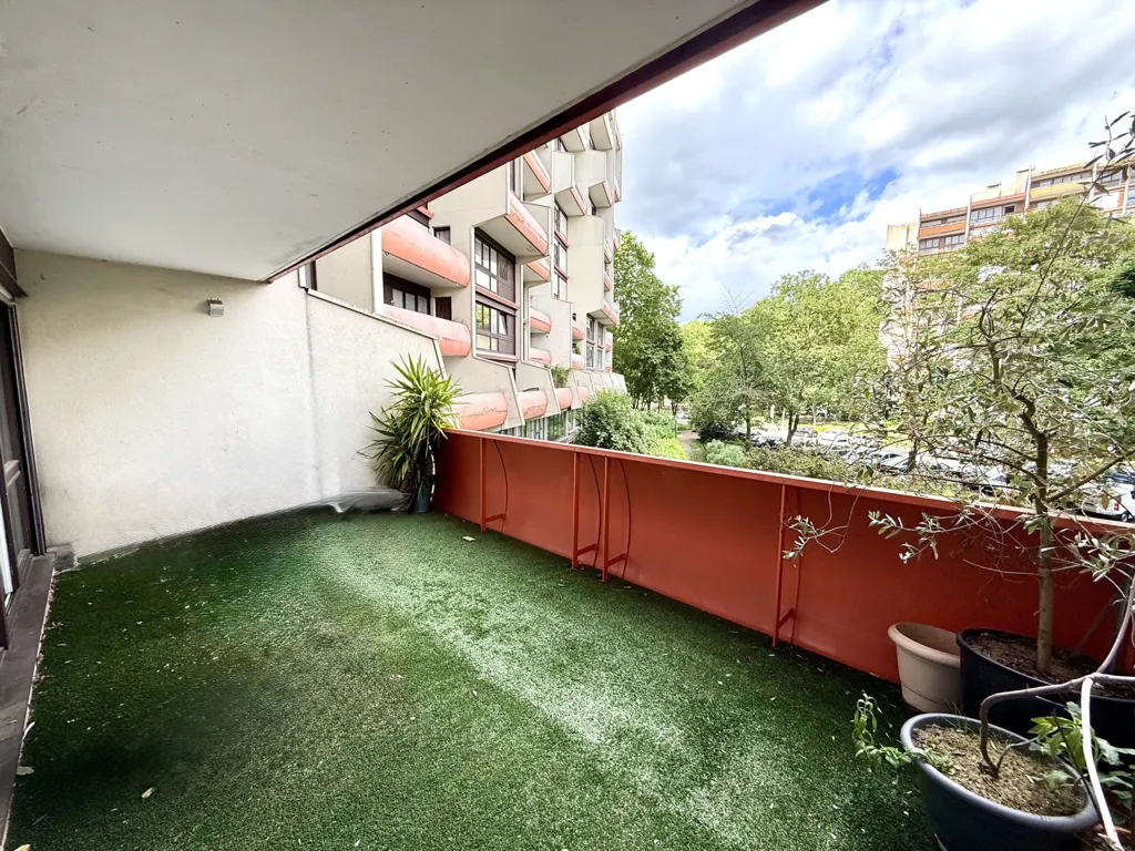 Balcon - Appartement avec terrasse et balcon à Sevran