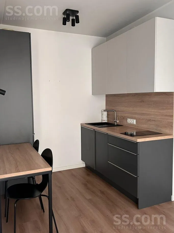 Köök - Apartment with Panoramic Glazing in Riga Centre