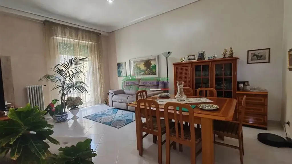 Sala da pranzo - 3rd Floor Apartment with Garage in Ragusa