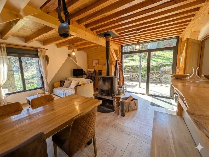 Söögituba - Stone Villa with Ski Access in Cévennes