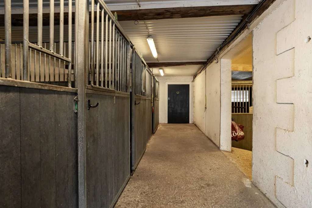 Hallway - Well-Maintained Farmhouse with Stables in Västernorrland