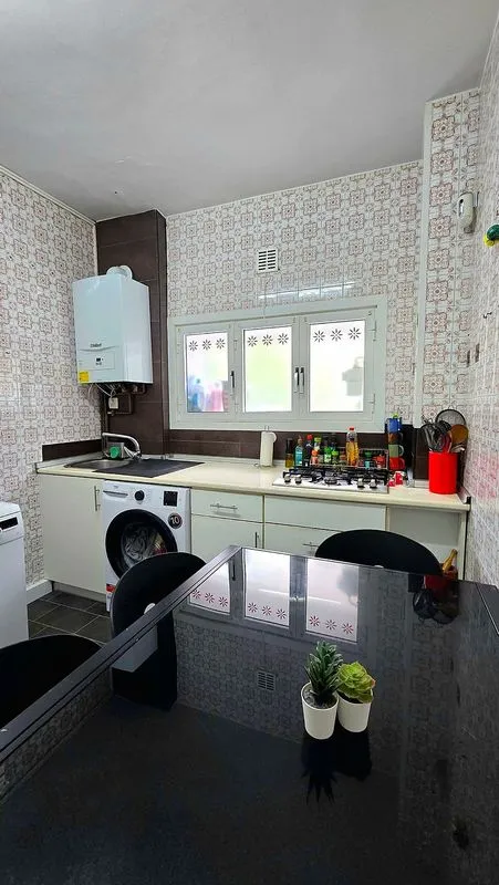 Cuisine - Renovated Apartment with Balcony in Martutene