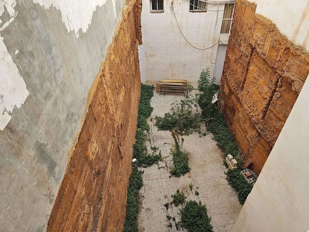 Aed - Complete Building with Pool in Málaga Centre
