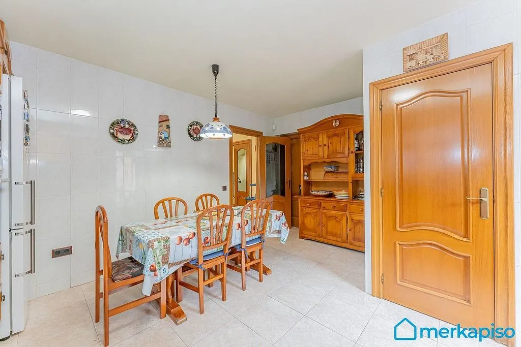 Salle à manger - Luxury House with Sea View in Gavà